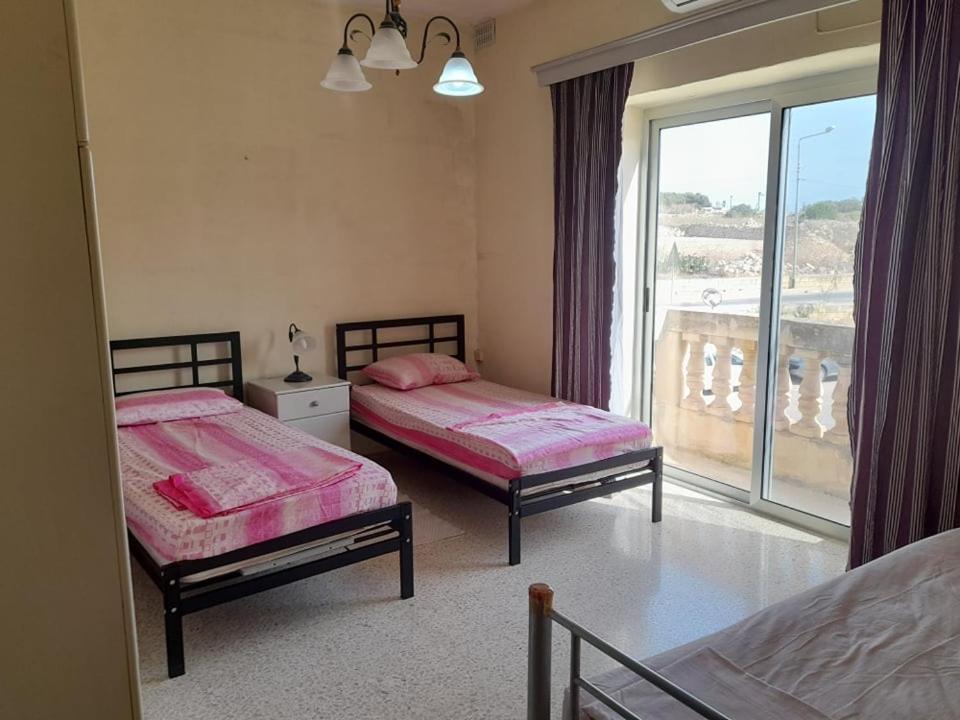Dynesty B&B Бирзеббуджа Экстерьер фото